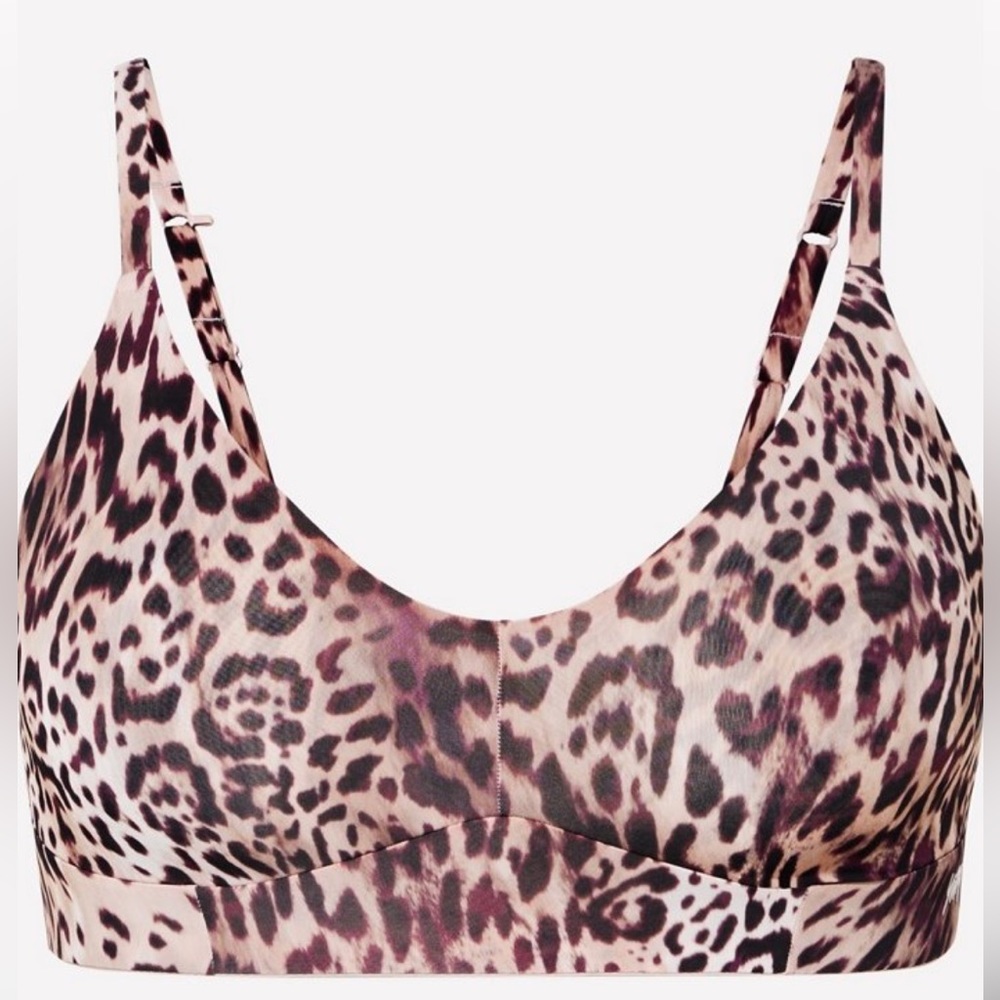 NWOT Yitty by Fabletics Smoothed Reality Plunge Bra
